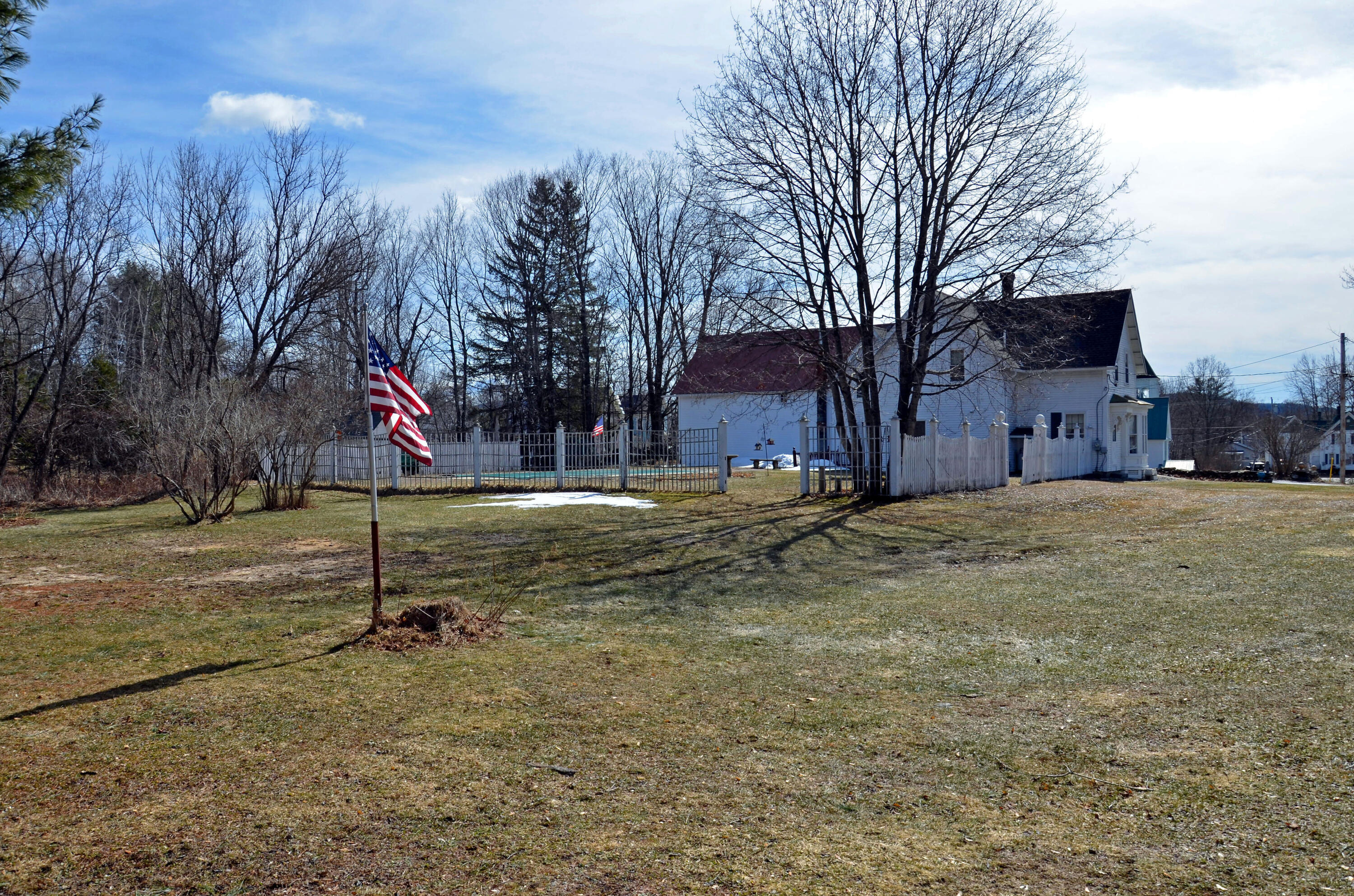 23 Park Street West Paris ME 04289