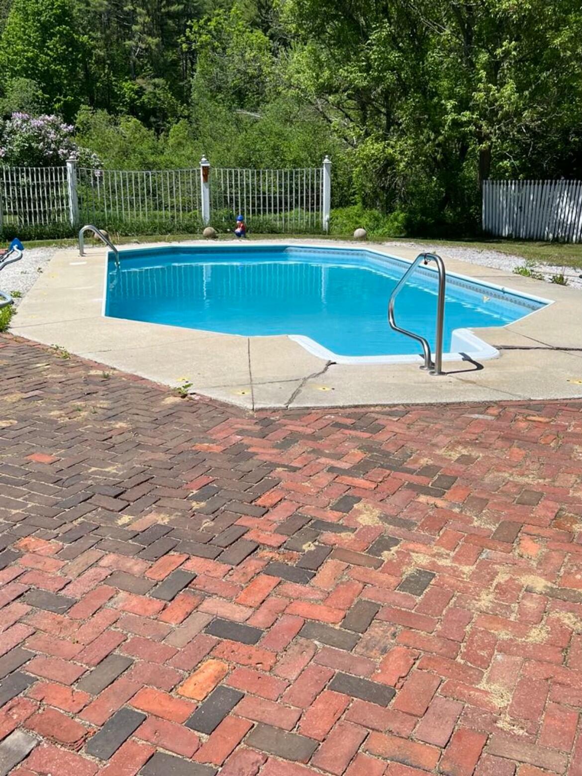 23 Park Street West Paris ME 04289