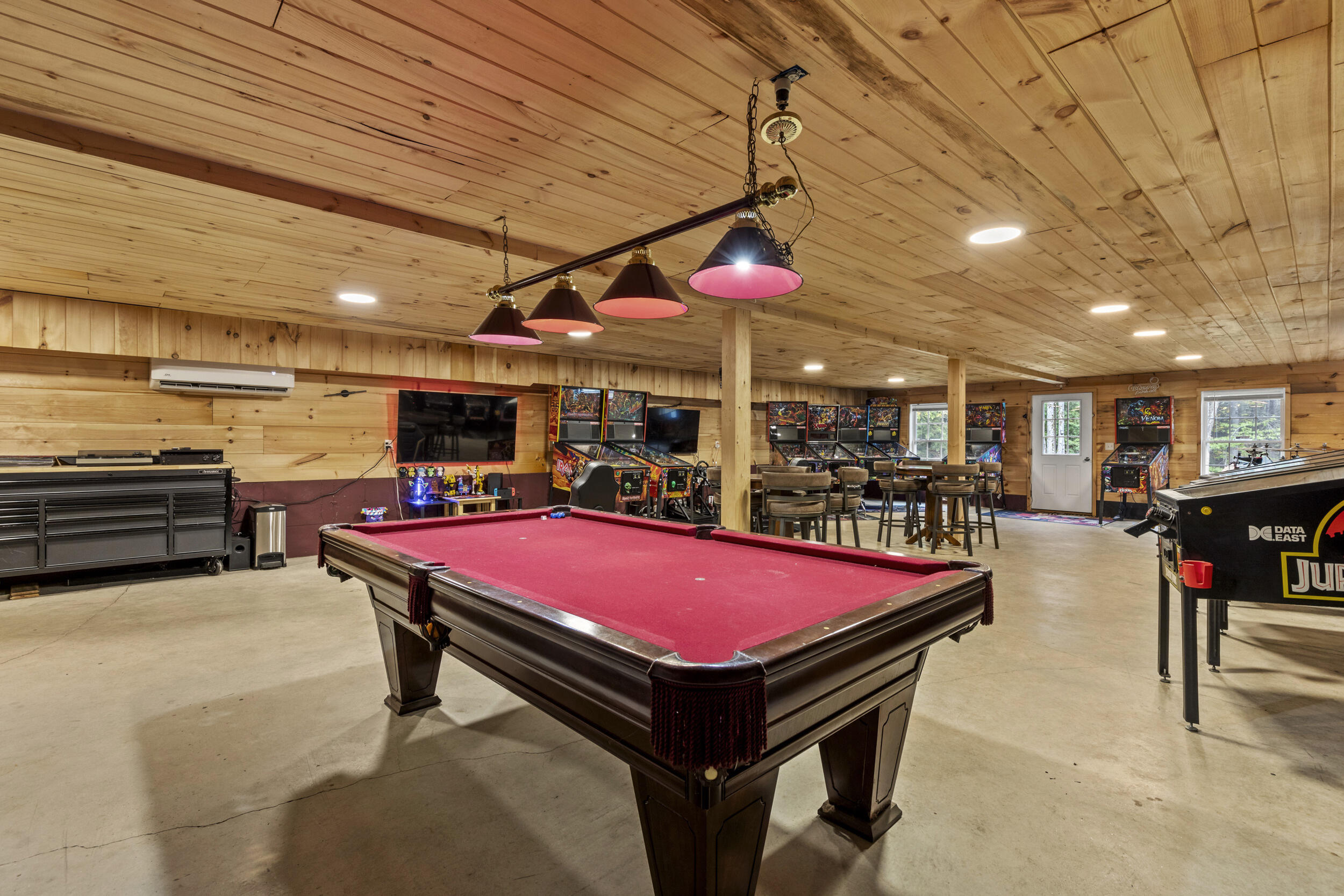 61 Highland Ridge Hollis ME 04042