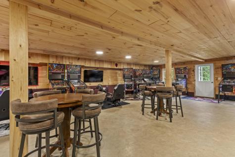 61 Highland Ridge Hollis ME 04042