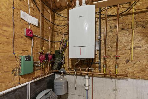 61 Highland Ridge Hollis ME 04042