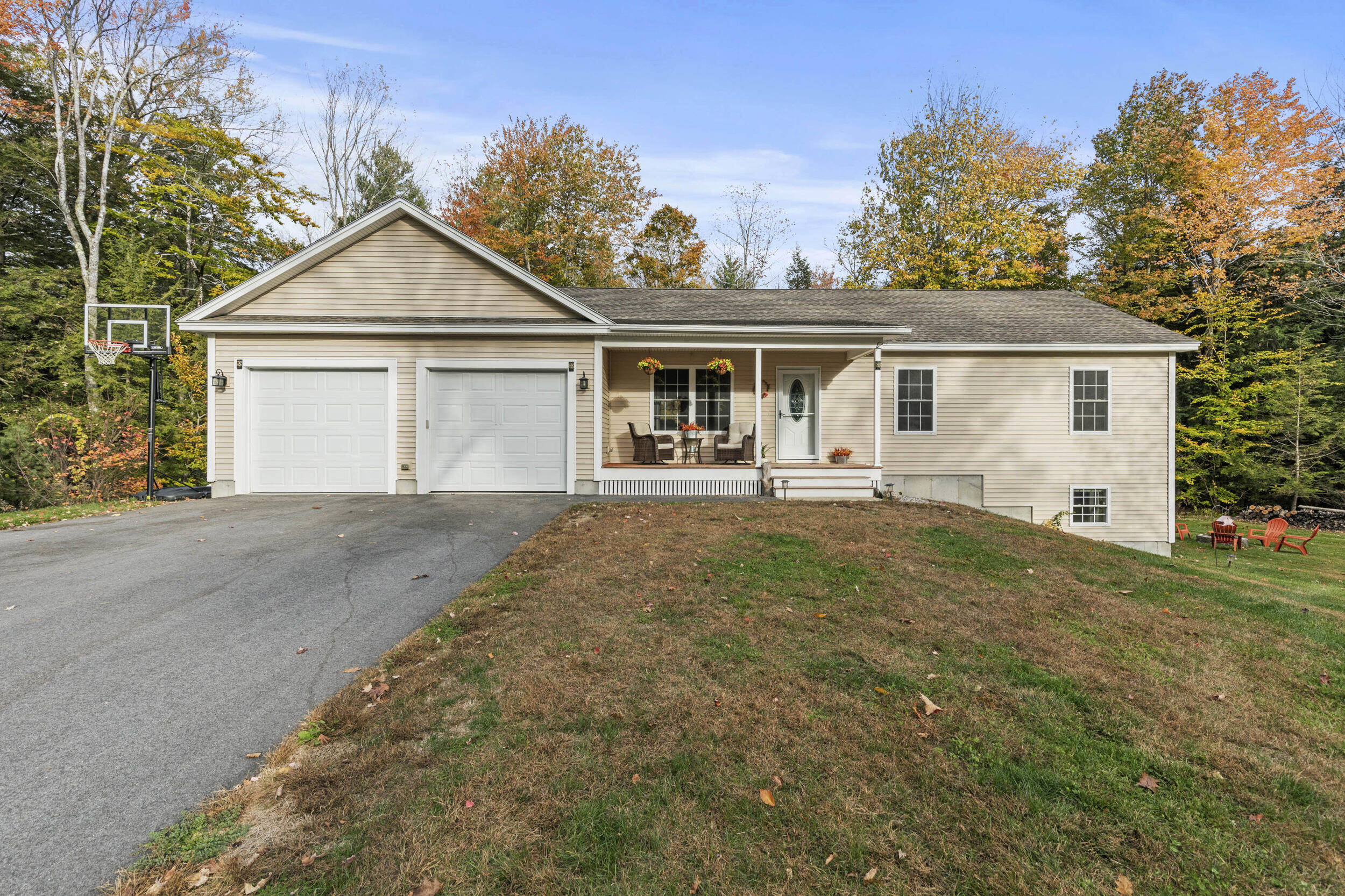 61 Highland Ridge Hollis ME 04042