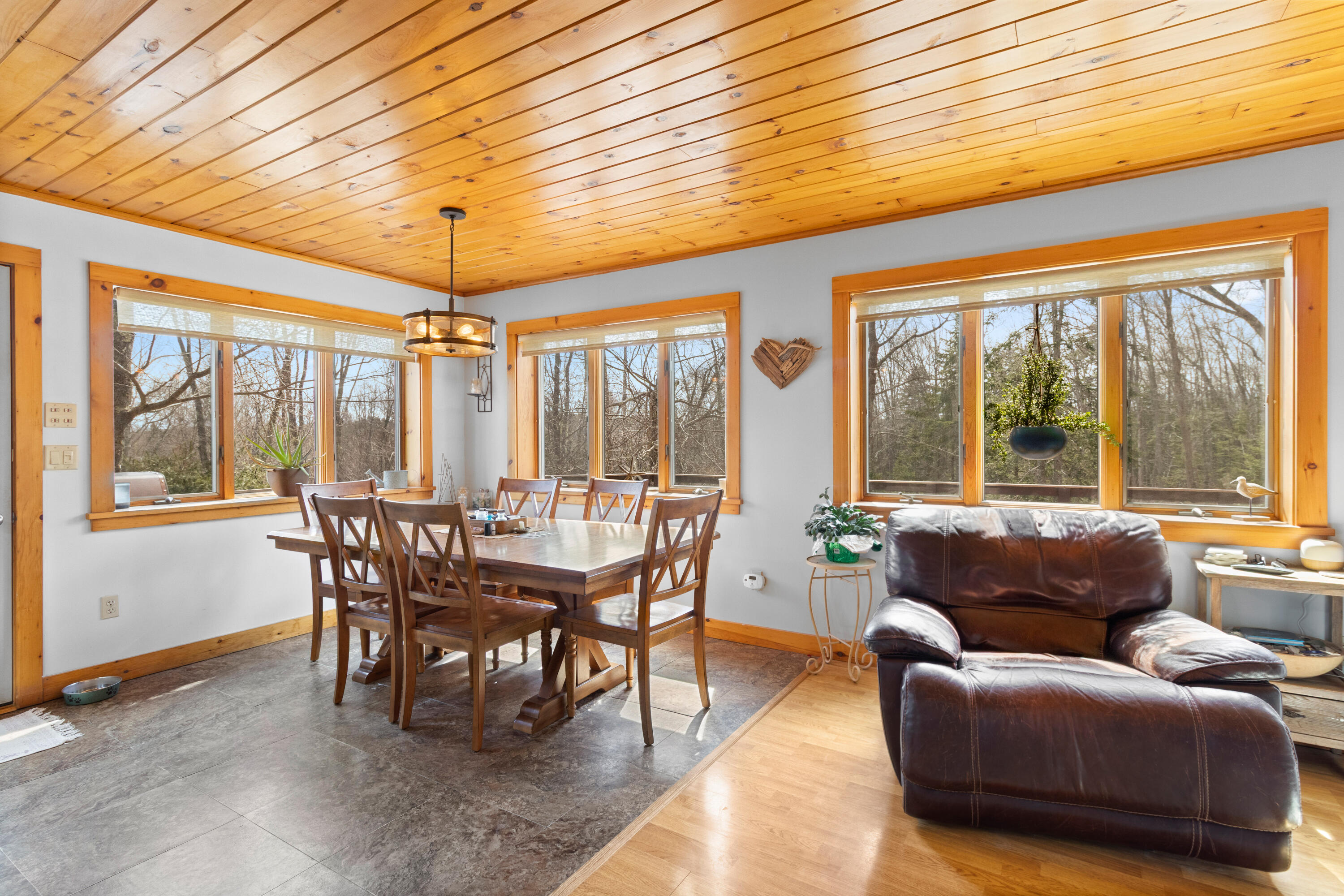 39 Simmons Lane Friendship ME 04547