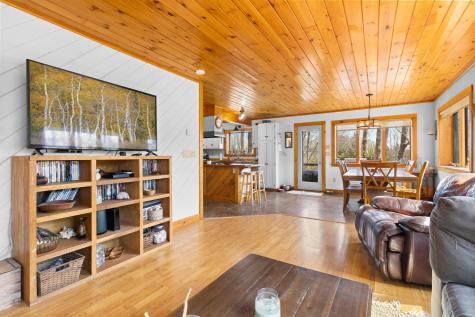 39 Simmons Lane Friendship ME 04547