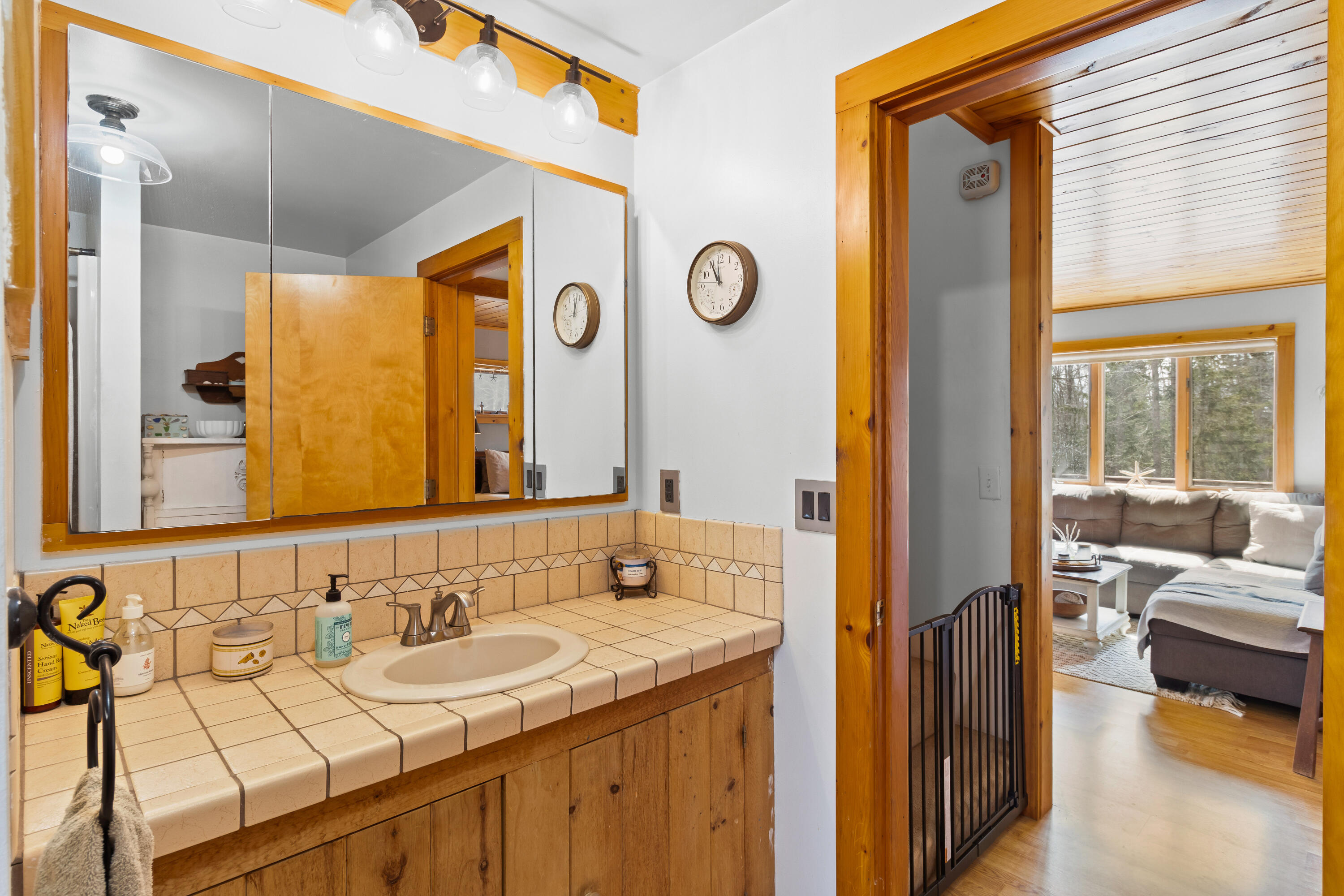 39 Simmons Lane Friendship ME 04547