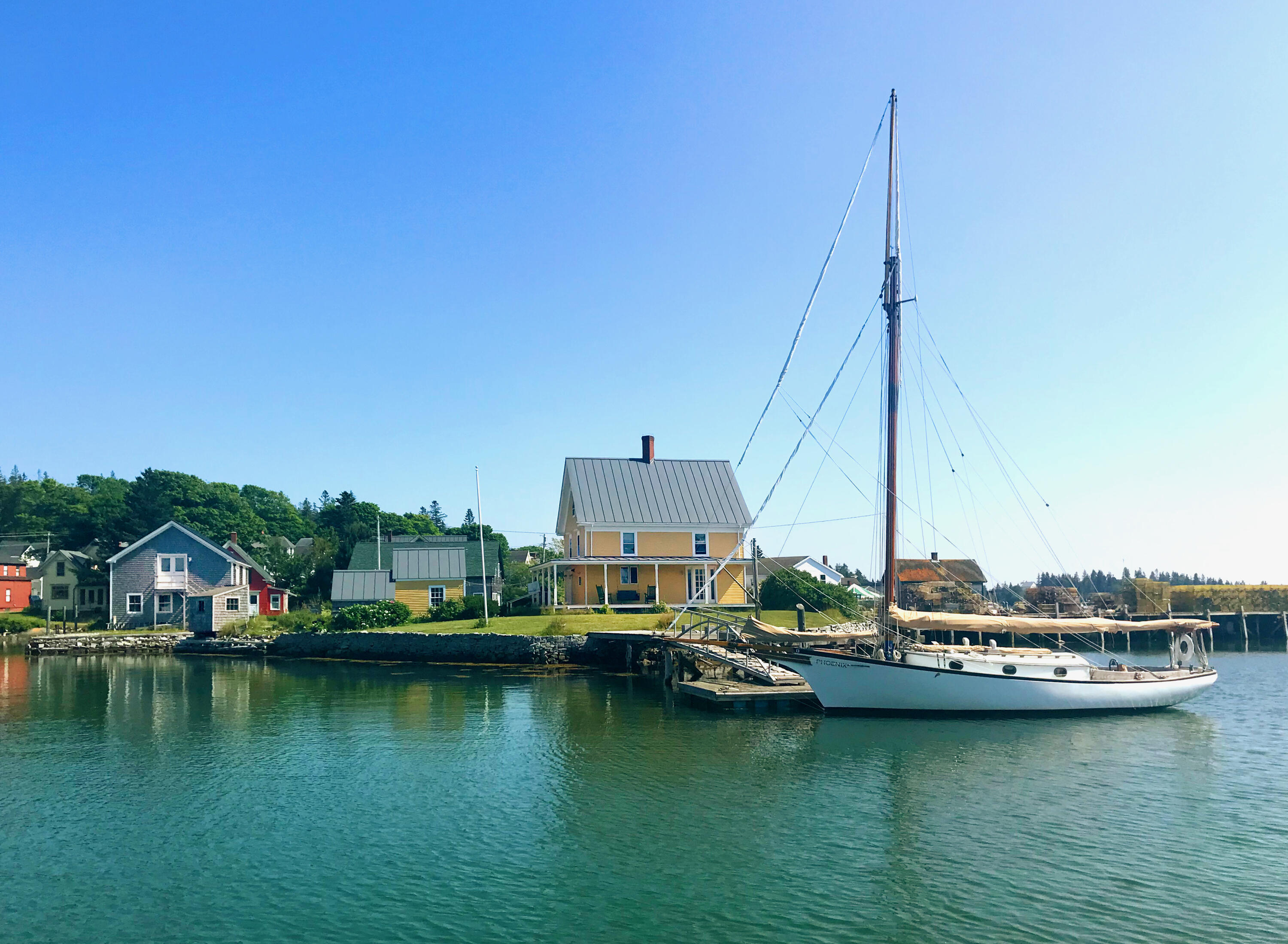 27 Clamshell Alley Vinalhaven ME 04863