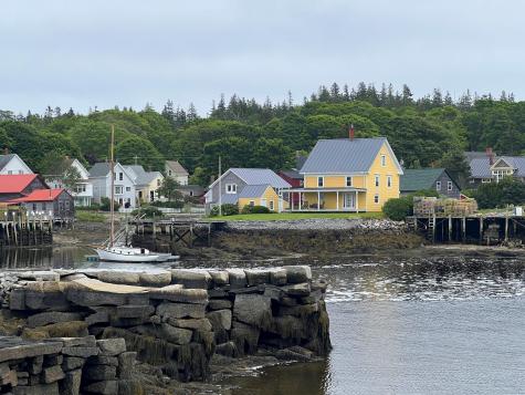 27 Clamshell Alley Vinalhaven ME 04863