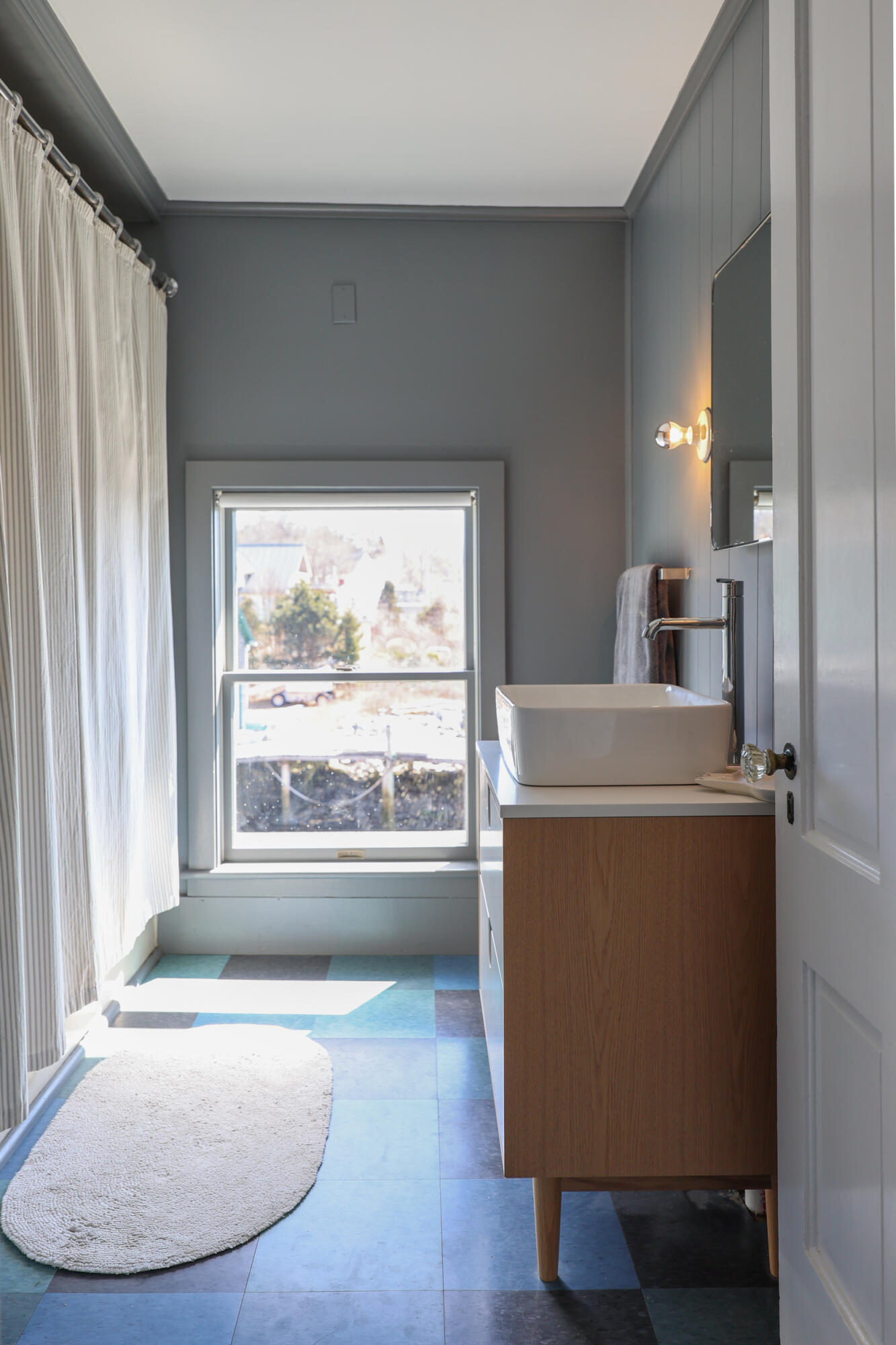 27 Clamshell Alley Vinalhaven ME 04863