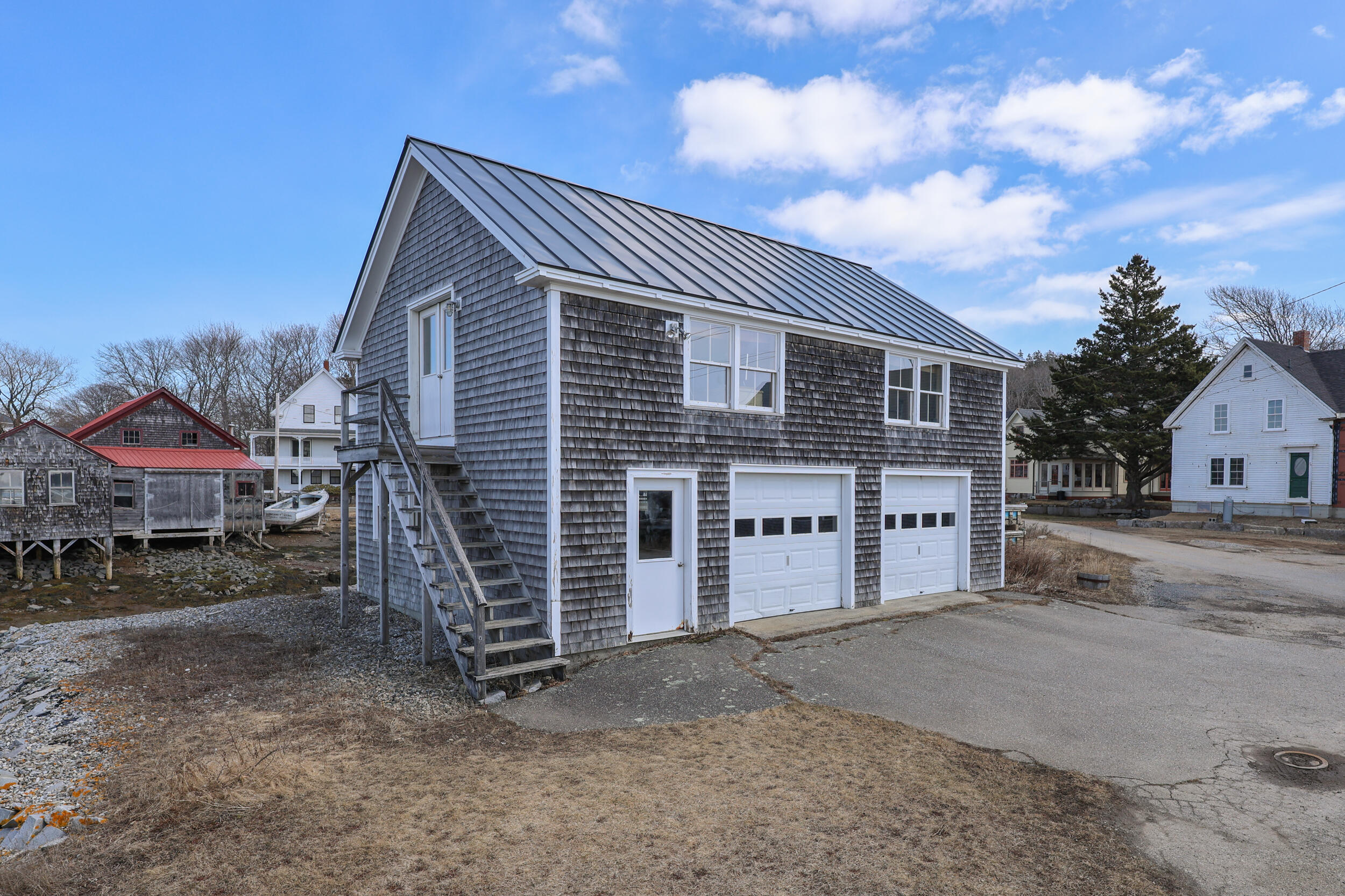 27 Clamshell Alley Vinalhaven ME 04863