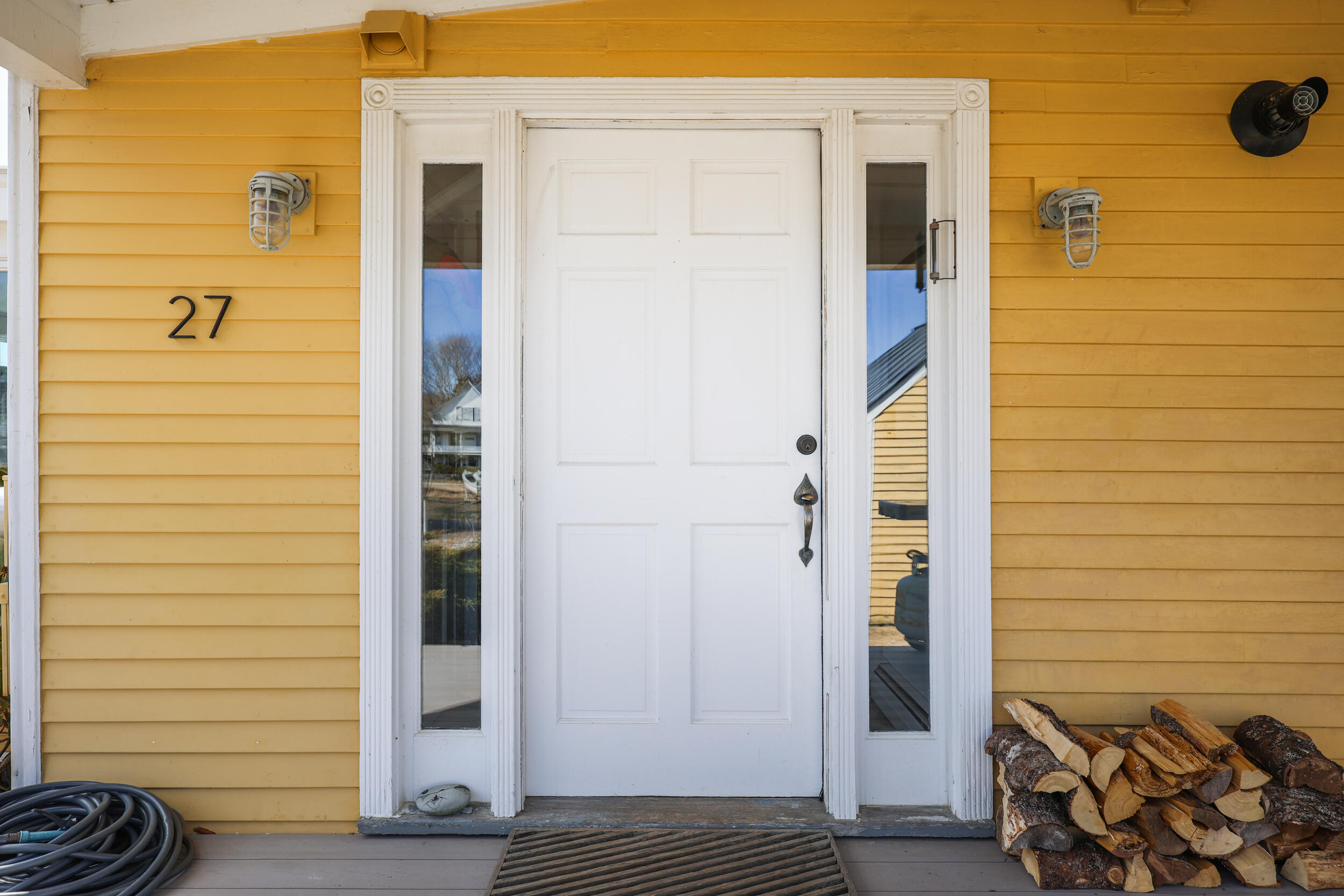 27 Clamshell Alley Vinalhaven ME 04863