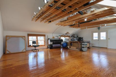 27 Clamshell Alley Vinalhaven ME 04863