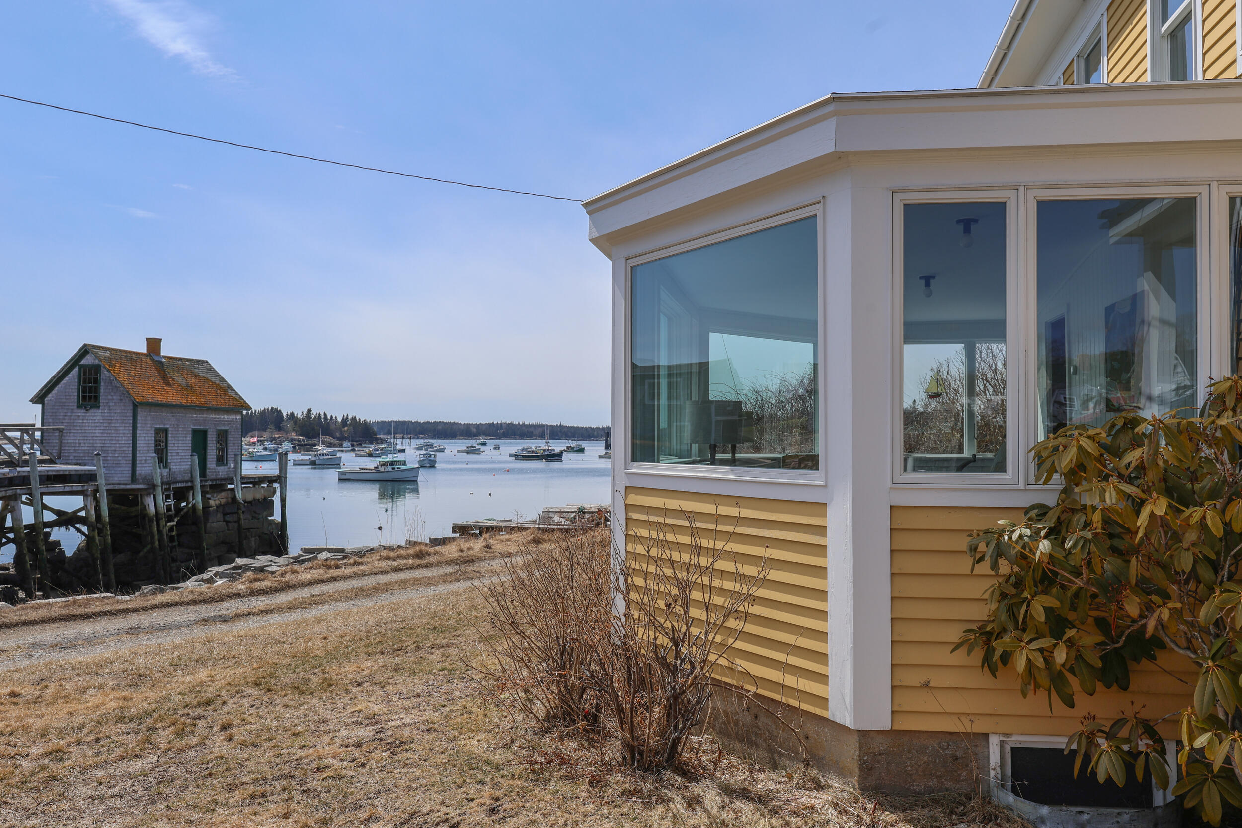 27 Clamshell Alley Vinalhaven ME 04863