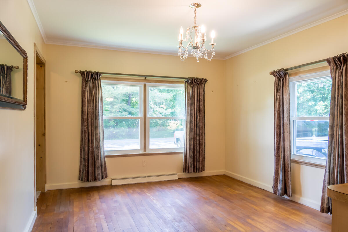 69 Garfield Road Auburn ME 04210