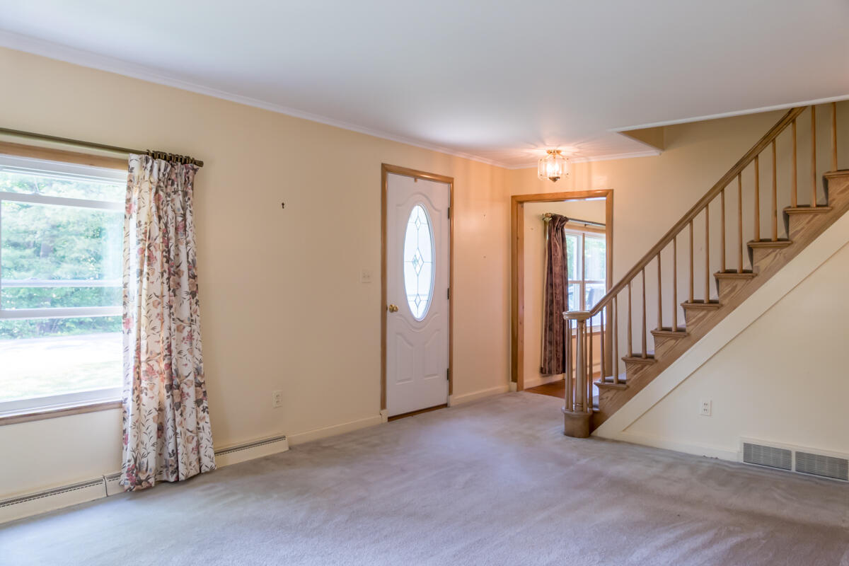 69 Garfield Road Auburn ME 04210