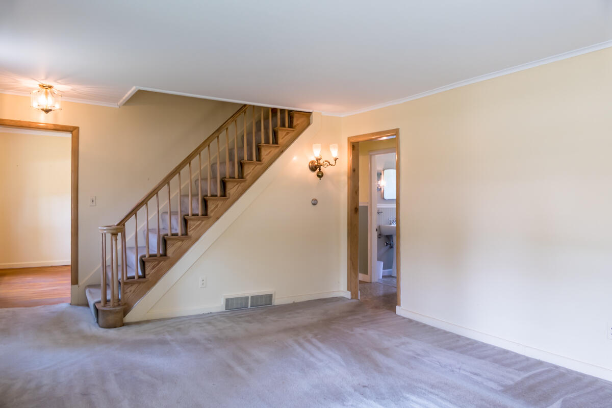 69 Garfield Road Auburn ME 04210