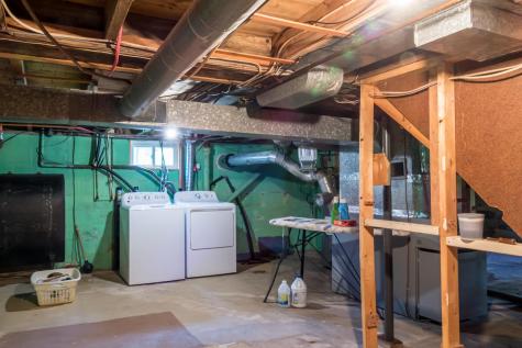 69 Garfield Road Auburn ME 04210