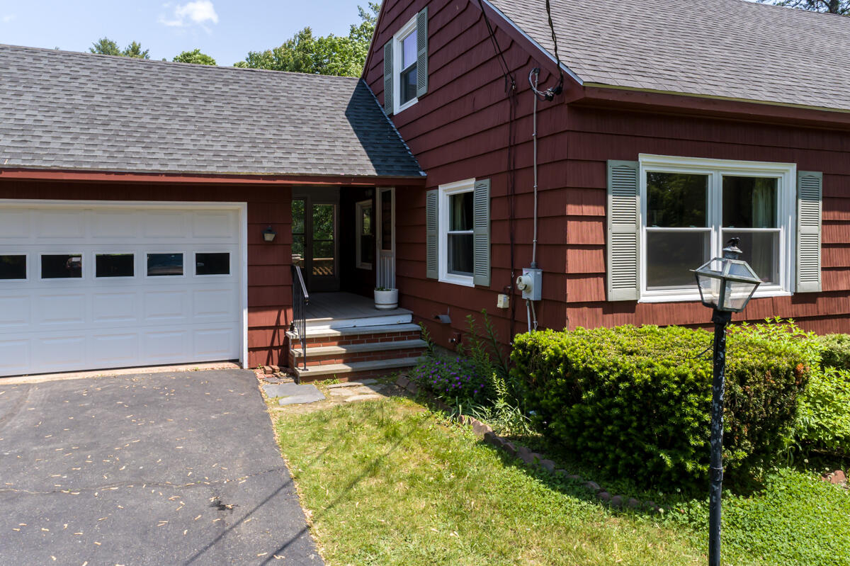 69 Garfield Road Auburn ME 04210