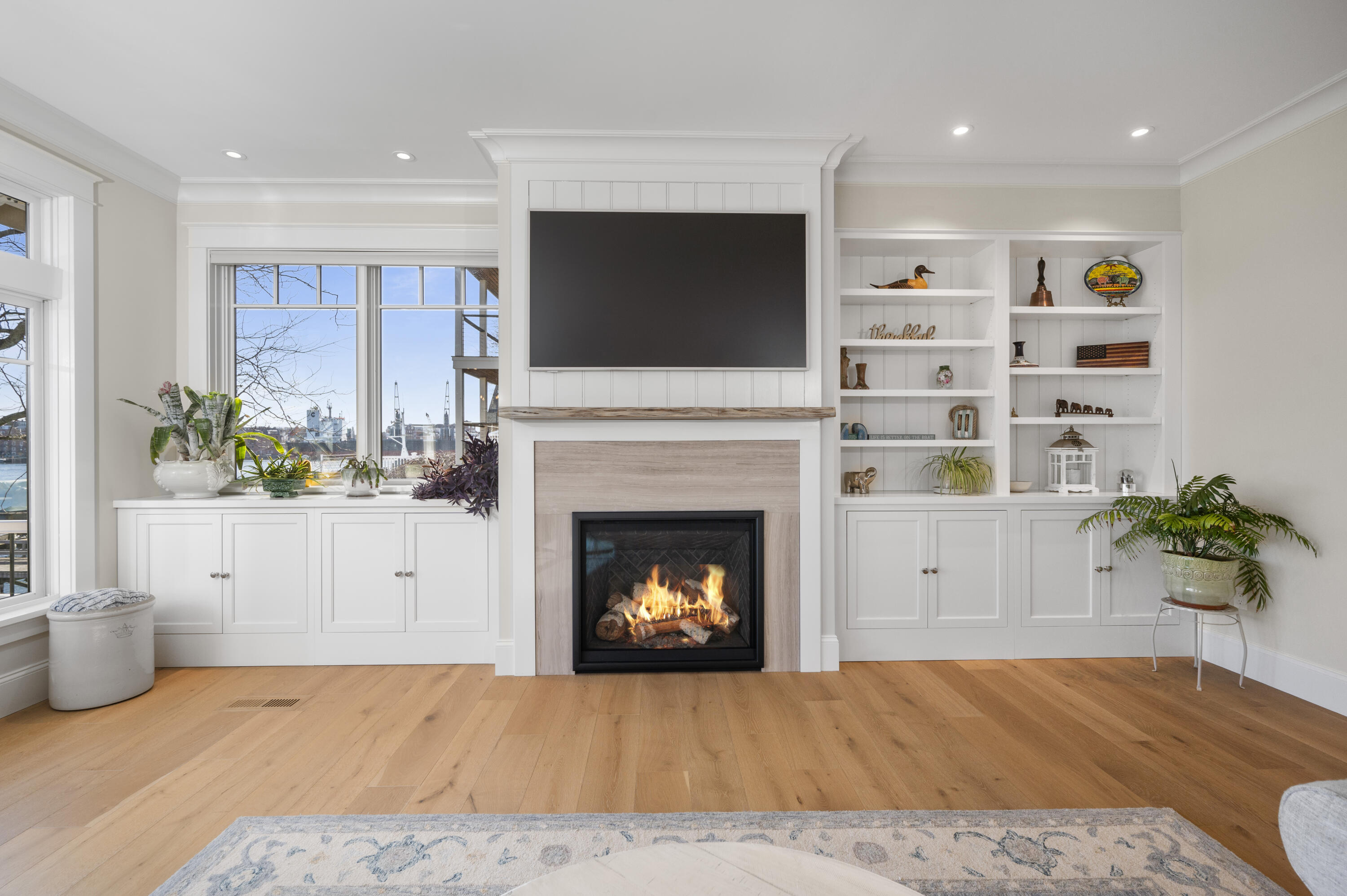 21 Badgers Island W Kittery ME 03904
