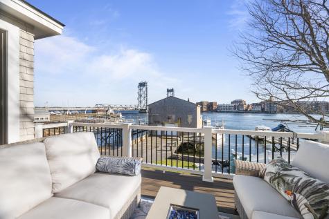 21 Badgers Island W Kittery ME 03904