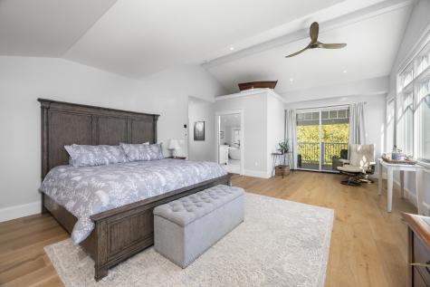21 Badgers Island W Kittery ME 03904