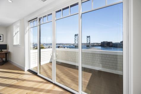 21 Badgers Island W Kittery ME 03904