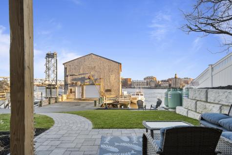 21 Badgers Island W Kittery ME 03904
