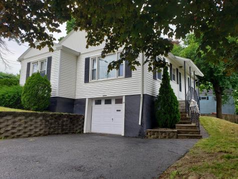 15 Saint Croix Street Lewiston ME 04240