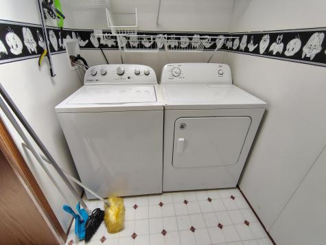 52 Hodsdon Lane Jefferson ME 04348