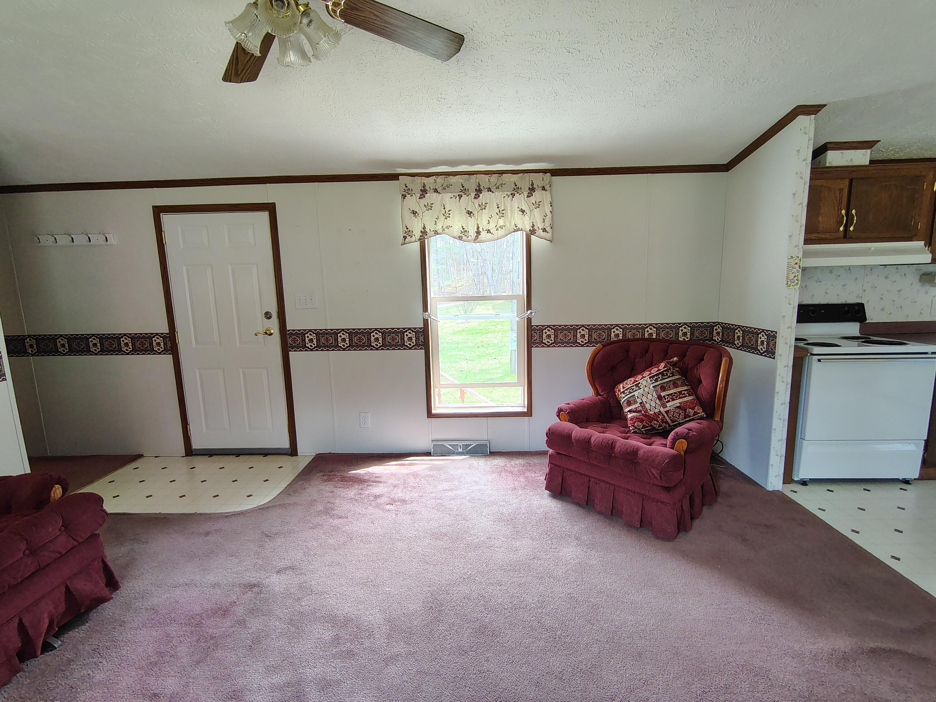 52 Hodsdon Lane Jefferson ME 04348