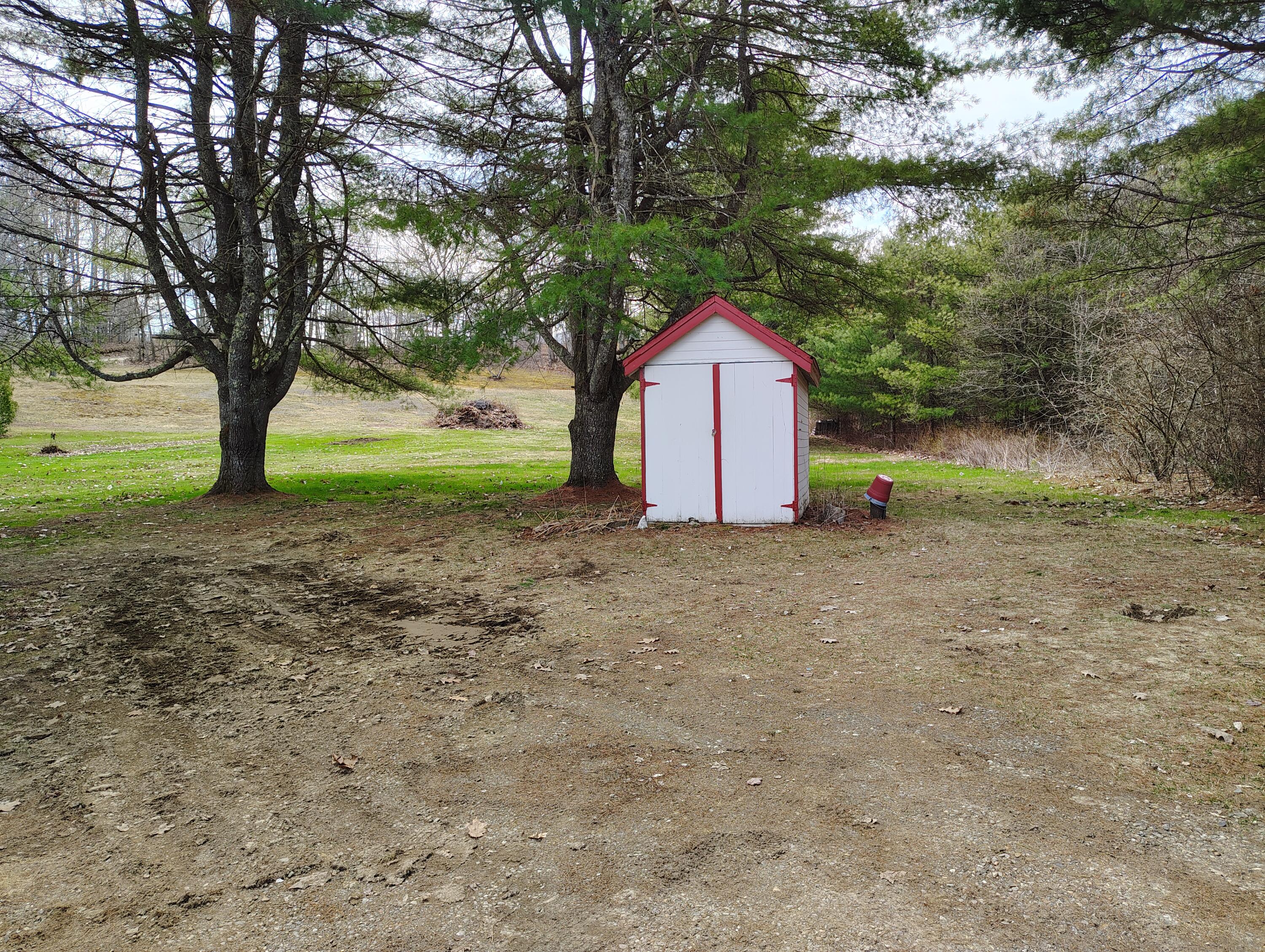 52 Hodsdon Lane Jefferson ME 04348