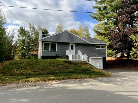 29 Westwood Avenue Millinocket ME 04462