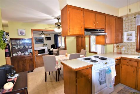 9 Jeannette Avenue Lewiston ME 04240