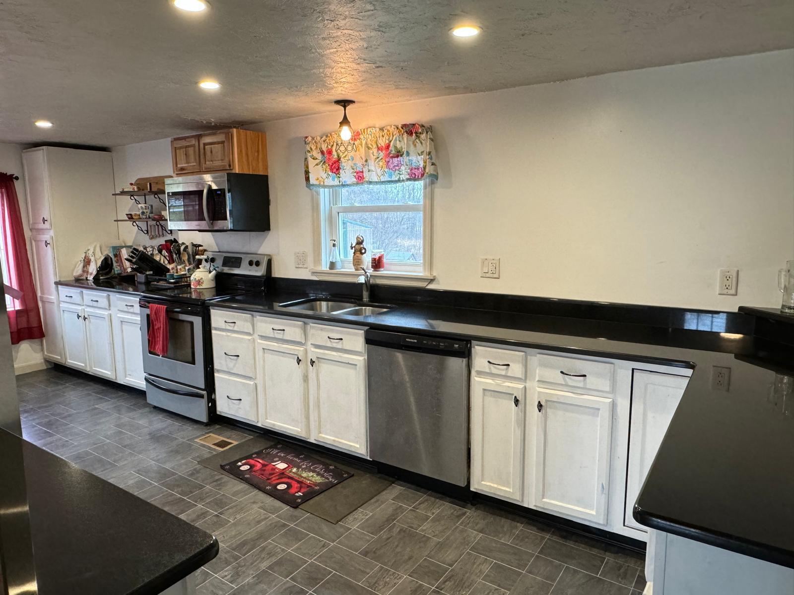 131 Oak Street Ashland ME 04732