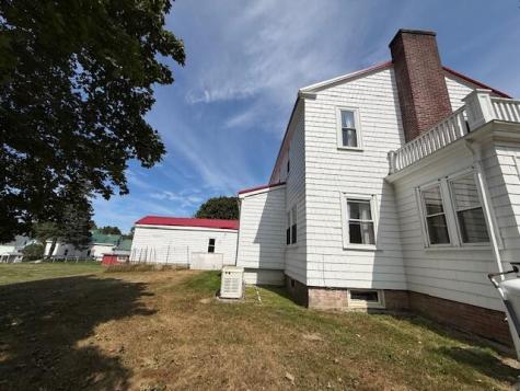 19 Gardner Avenue Machias ME 04654
