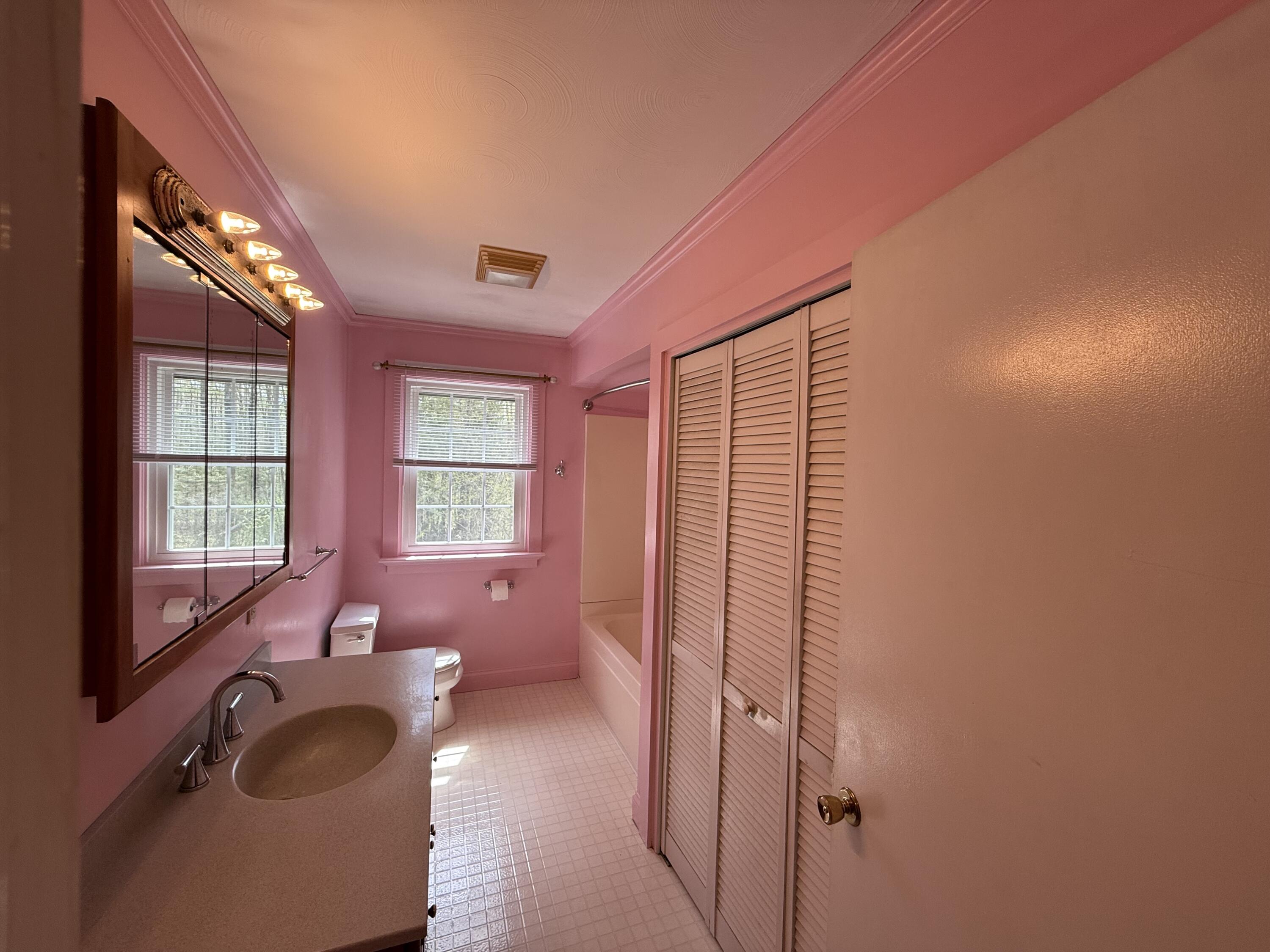 89 Valview Drive Auburn ME 04210