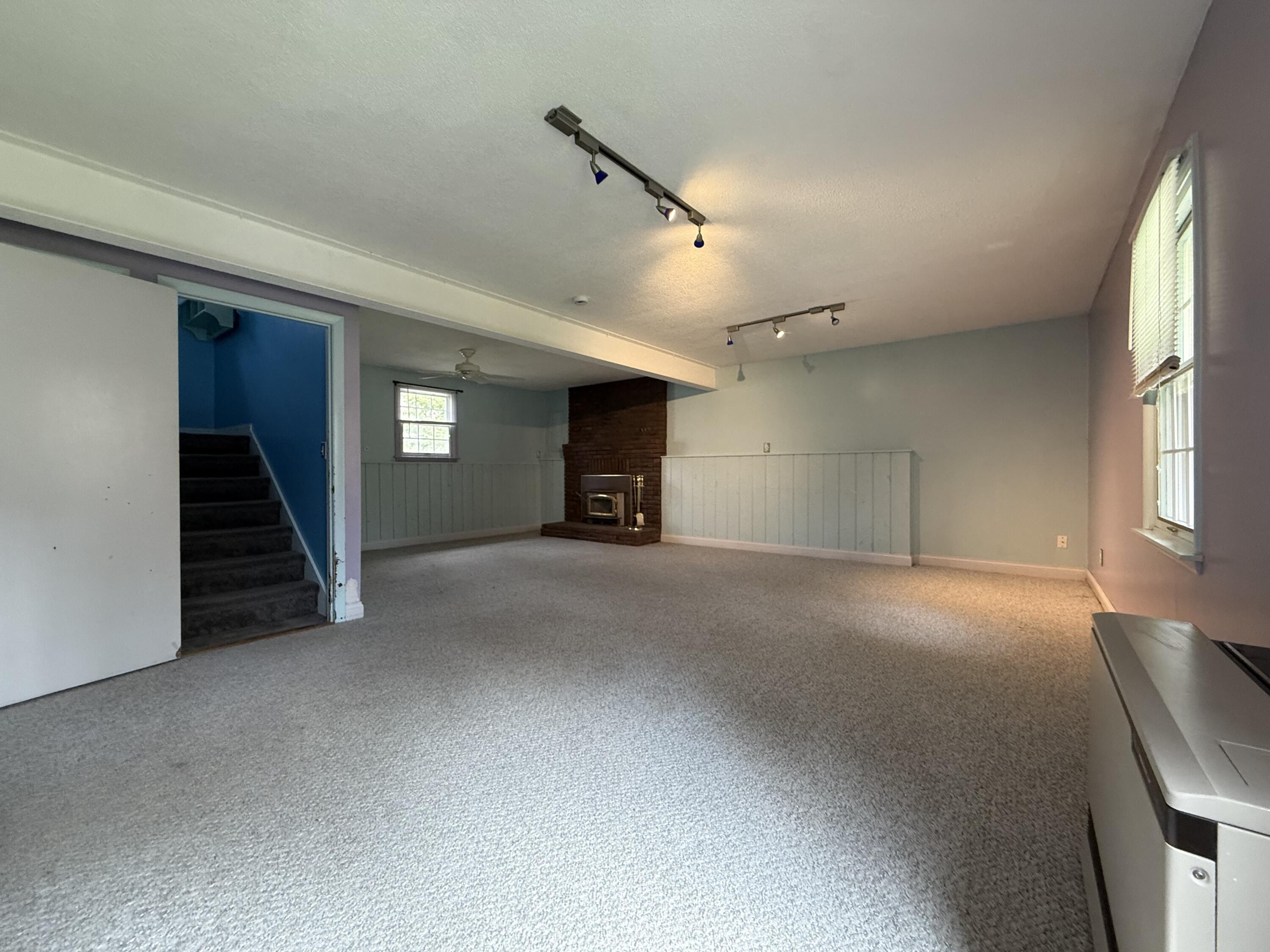 89 Valview Drive Auburn ME 04210