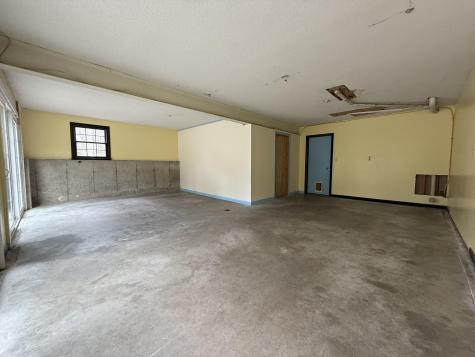 89 Valview Drive Auburn ME 04210