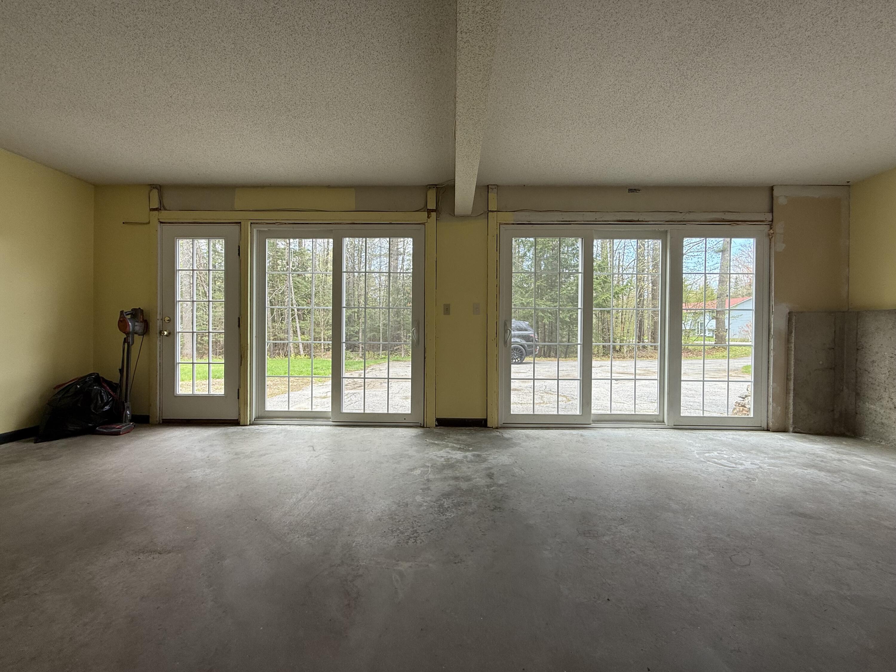 89 Valview Drive Auburn ME 04210