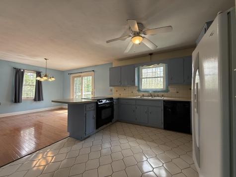 89 Valview Drive Auburn ME 04210