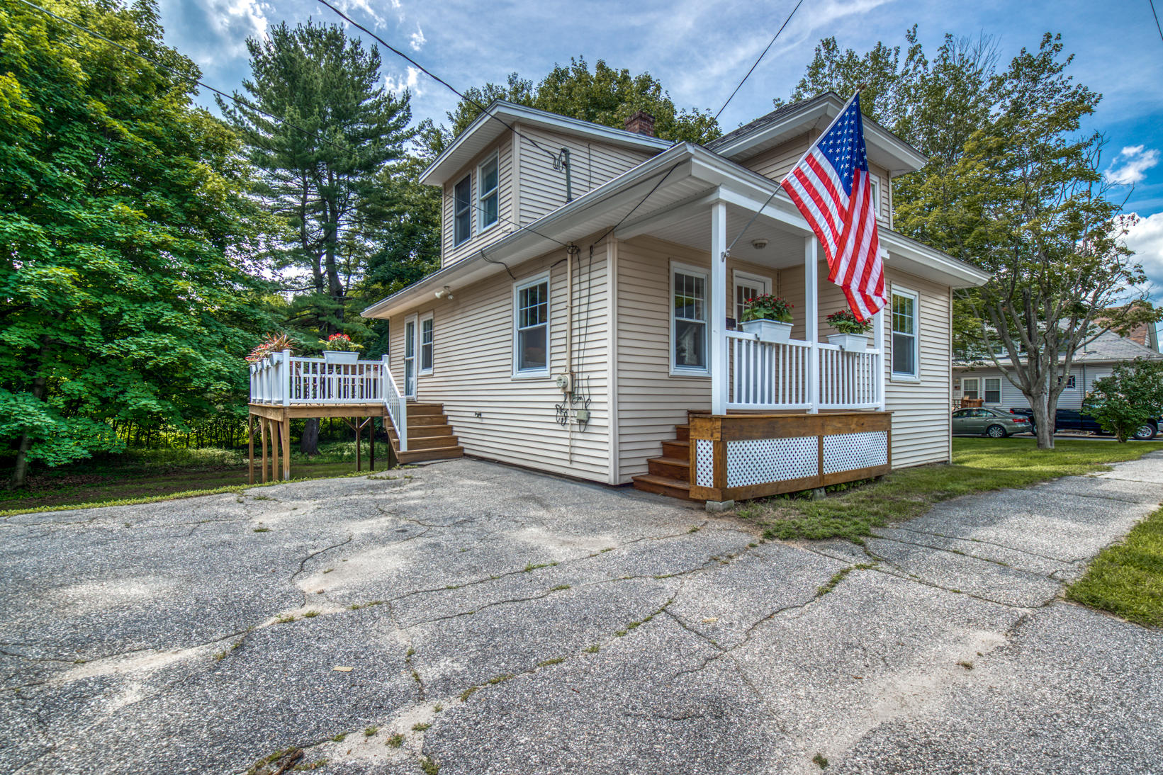 17 Harris Street Auburn ME 04210
