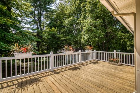 17 Harris Street Auburn ME 04210