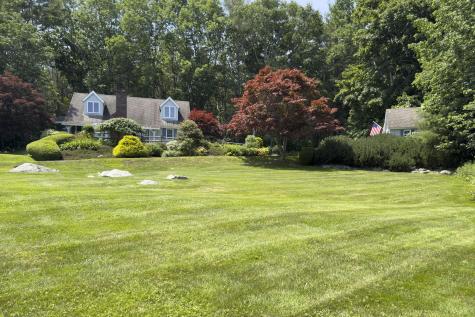 12 Deans Way Rockport ME 04856