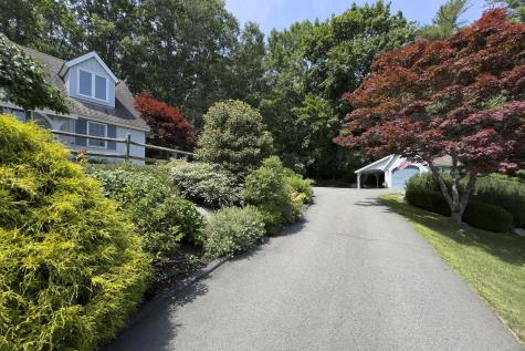 12 Deans Way Rockport ME 04856