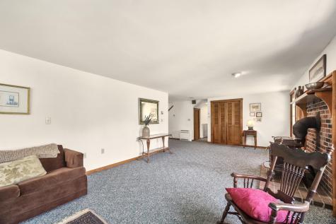 12 Deans Way Rockport ME 04856