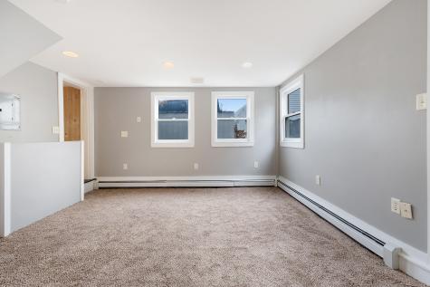 4 Lincoln Street Richmond ME 04357