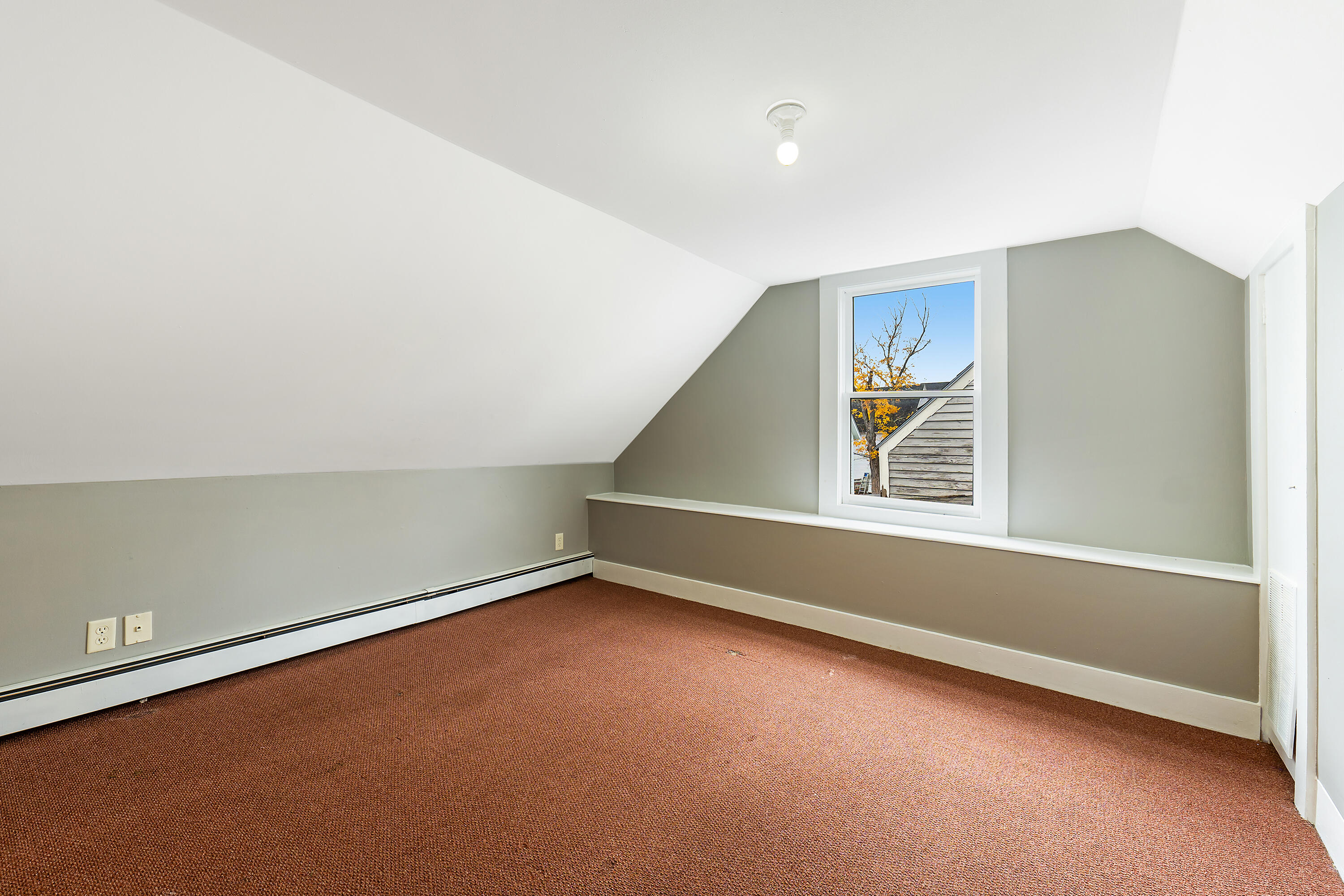 4 Lincoln Street Richmond ME 04357