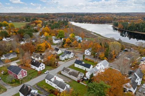 4 Lincoln Street Richmond ME 04357