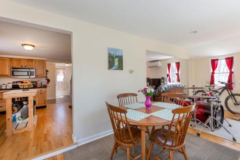 869 Lewiston Road Topsham ME 04086