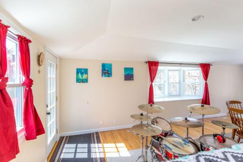869 Lewiston Road Topsham ME 04086