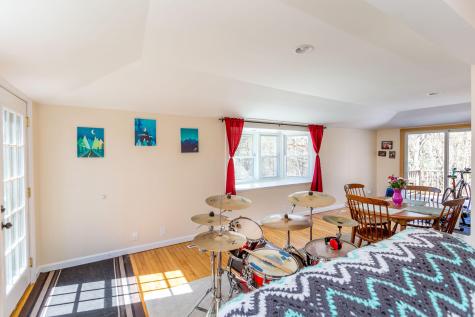869 Lewiston Road Topsham ME 04086